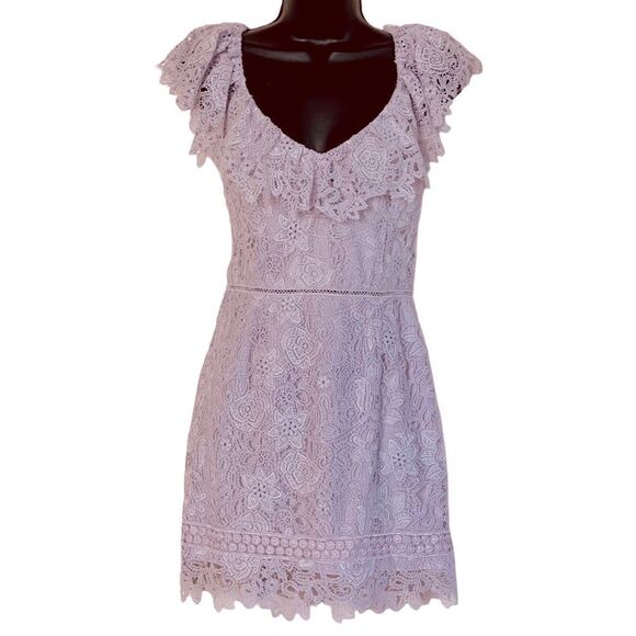 Saylor Adwoa Lilac Lace Overlay Flutter Sleeve Mini Dress Sz L - Picture 6 of 16